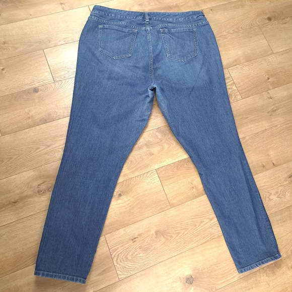 Torrid Medium Wash Skinny Jeans - Picture 3 of 6